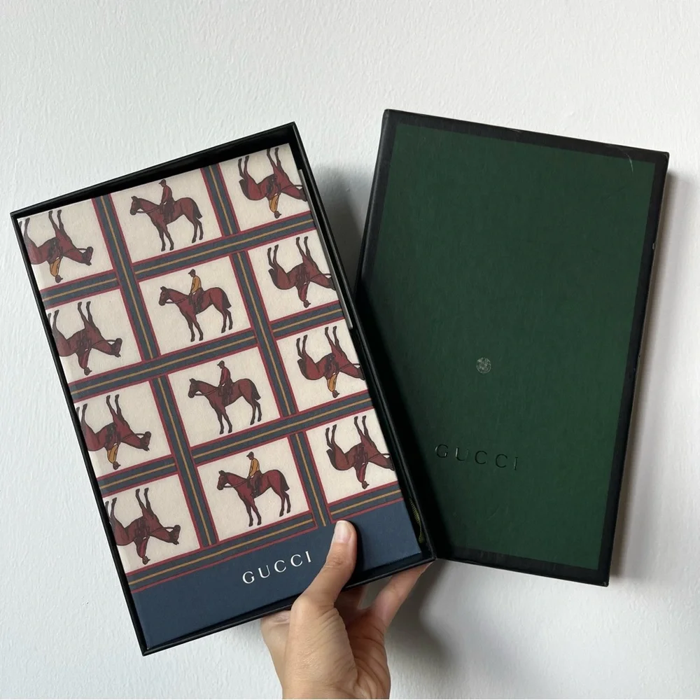 Gucci Boxed Stationery Hardcover Notebook 9 Cards 9 Envelopes Horse Equestrian